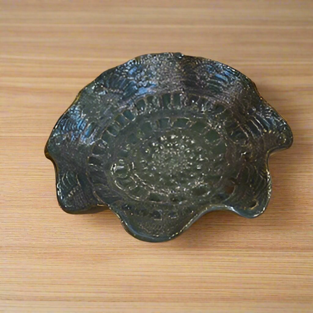 Wavy Dish, Medium - Kathy Jeffers