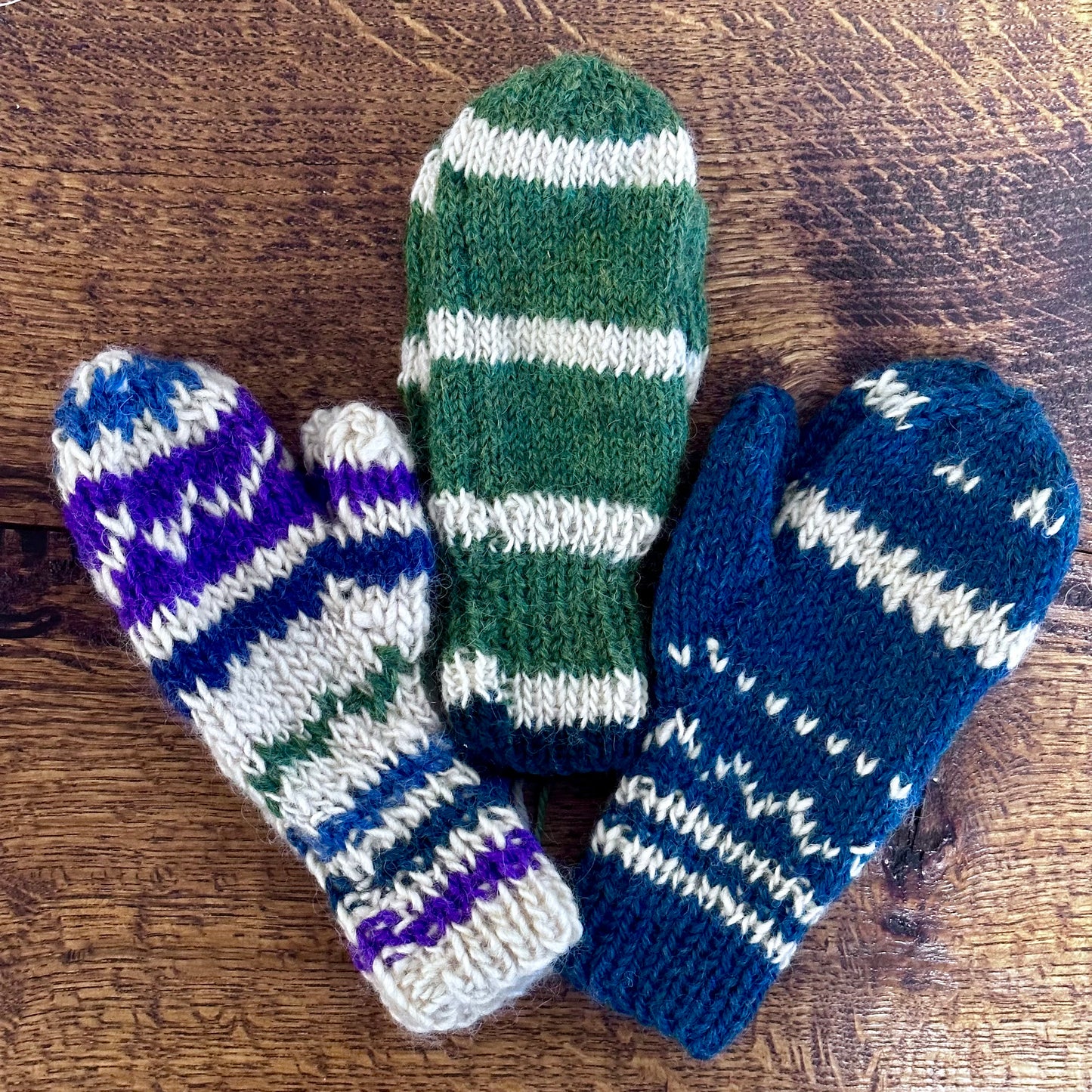 Child Medium Mittens, Assorted Colors